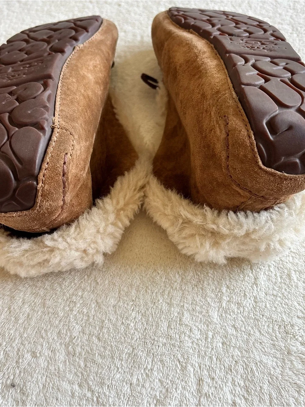 UGG Alena Slipper chestnut suede moccasins booties fur women’s 6
